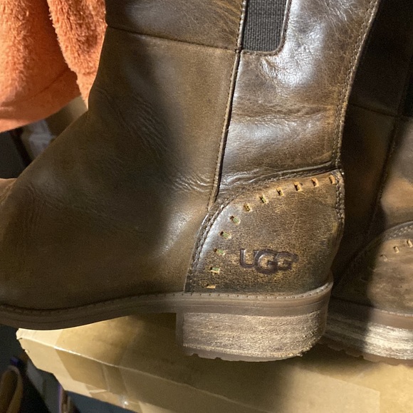 Ugg leather tall boots - Picture 3 of 8